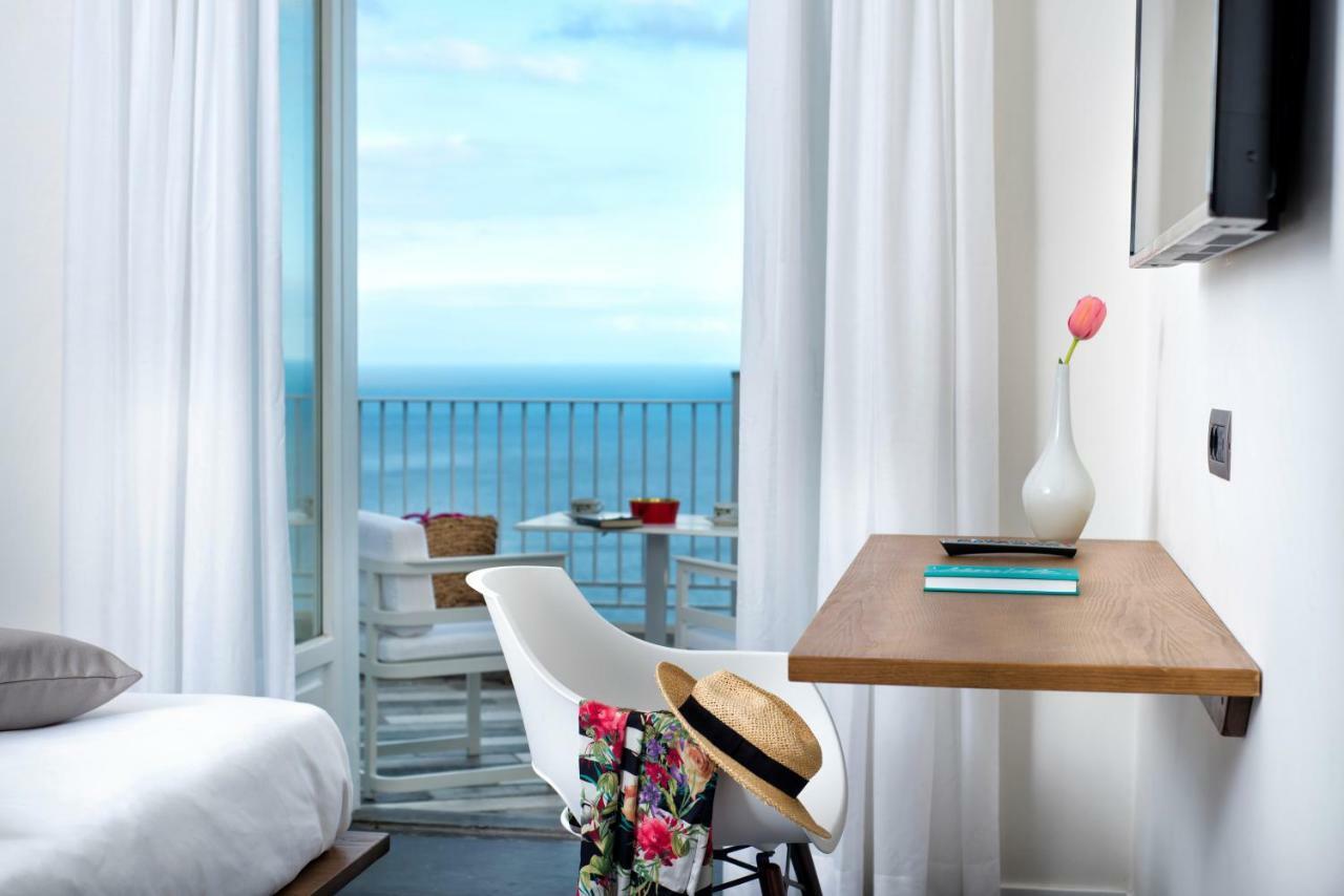 villa orleans Amalfi Exteriör bild