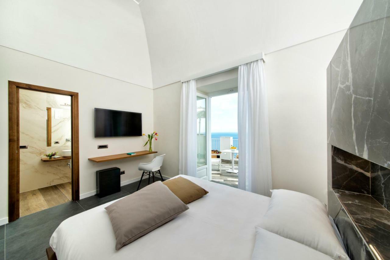 villa orleans Amalfi Exteriör bild